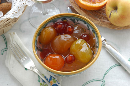 Mosterdvruchten Een kom mosterdvruchten (mostarda)