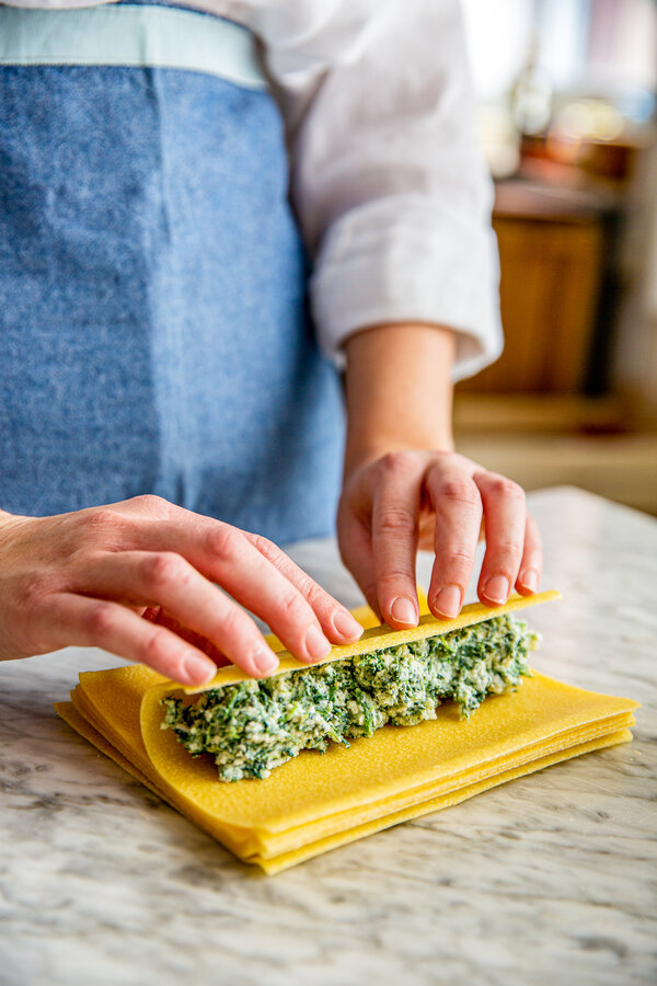 Rol de lasagneschotel op